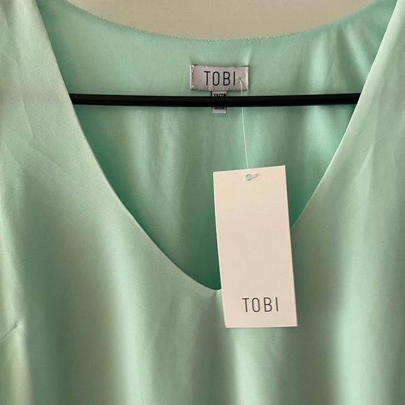 Tobi Woman’s Size XS Mint Green Cold Shoulder Dress NWT - Picture 8 of 11
